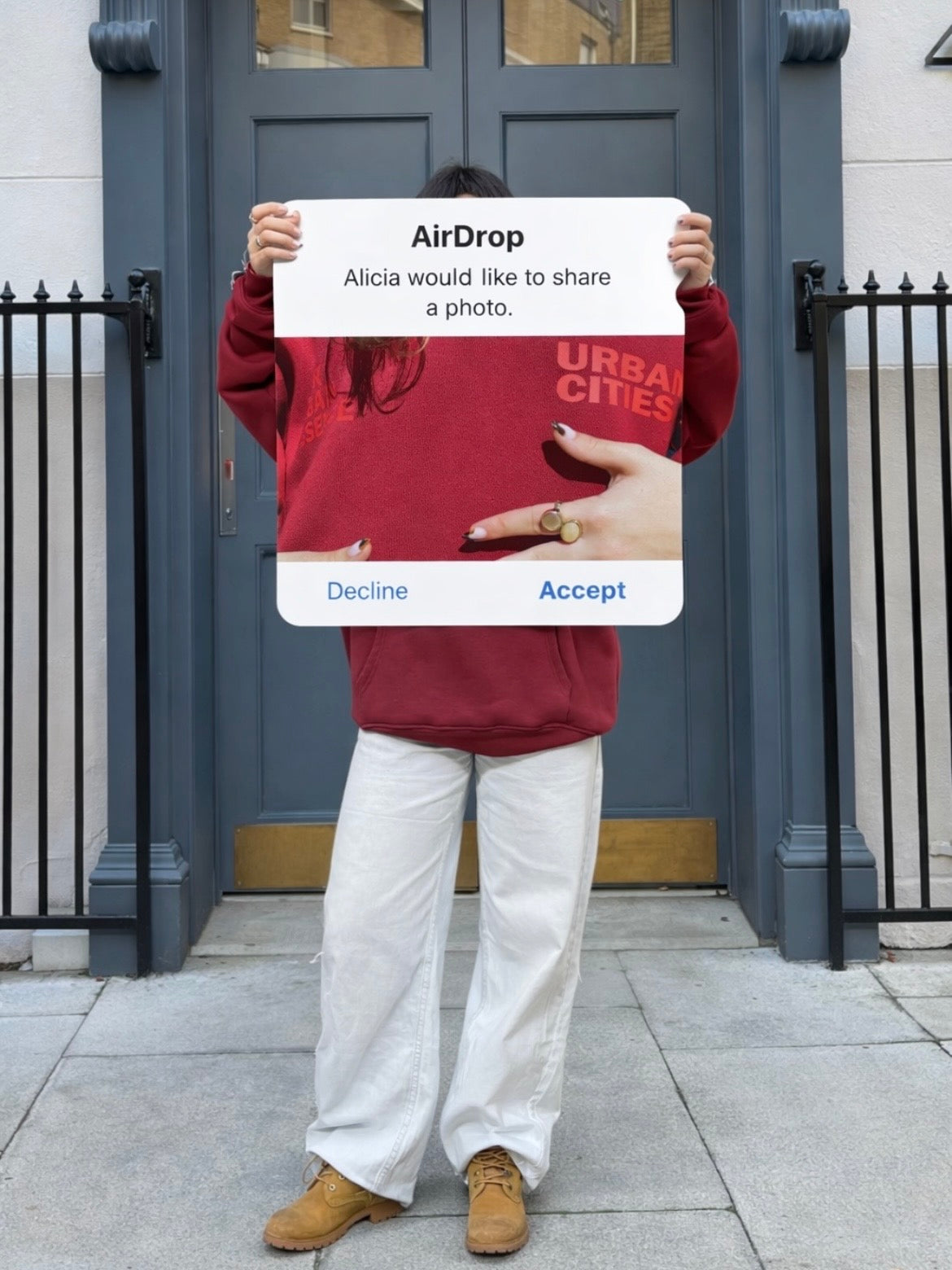 URBANCITIES OFFICIAL GARNET HOODIE