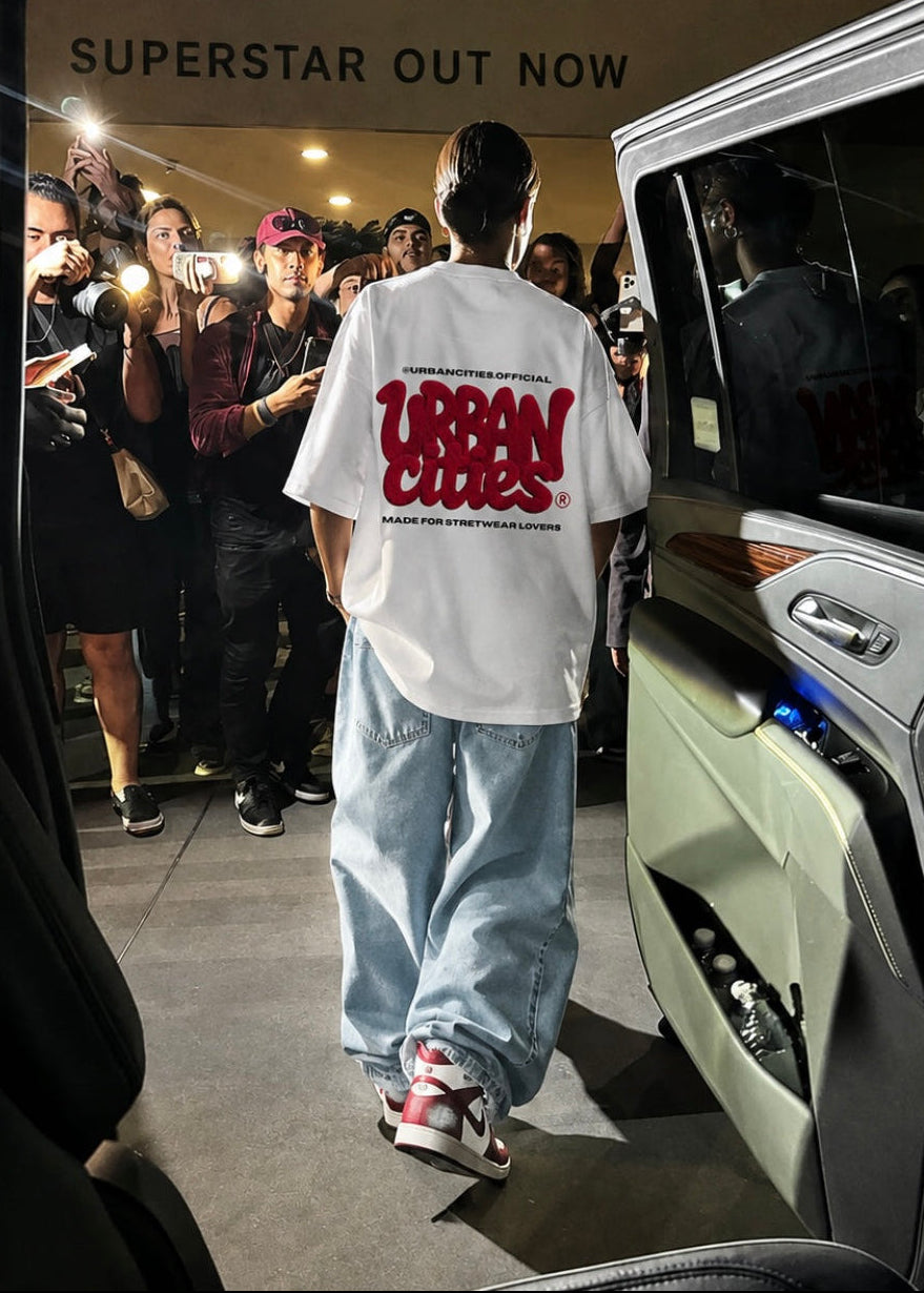RED RUG TEE